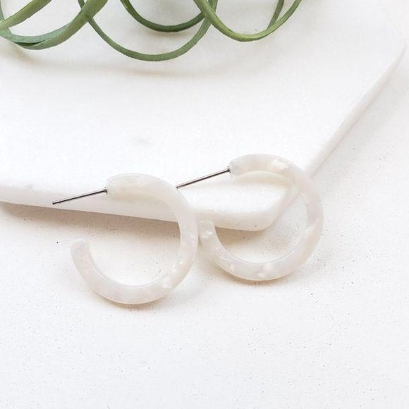 Cam Mini Hoops - Pearl - Picture 4 of 4